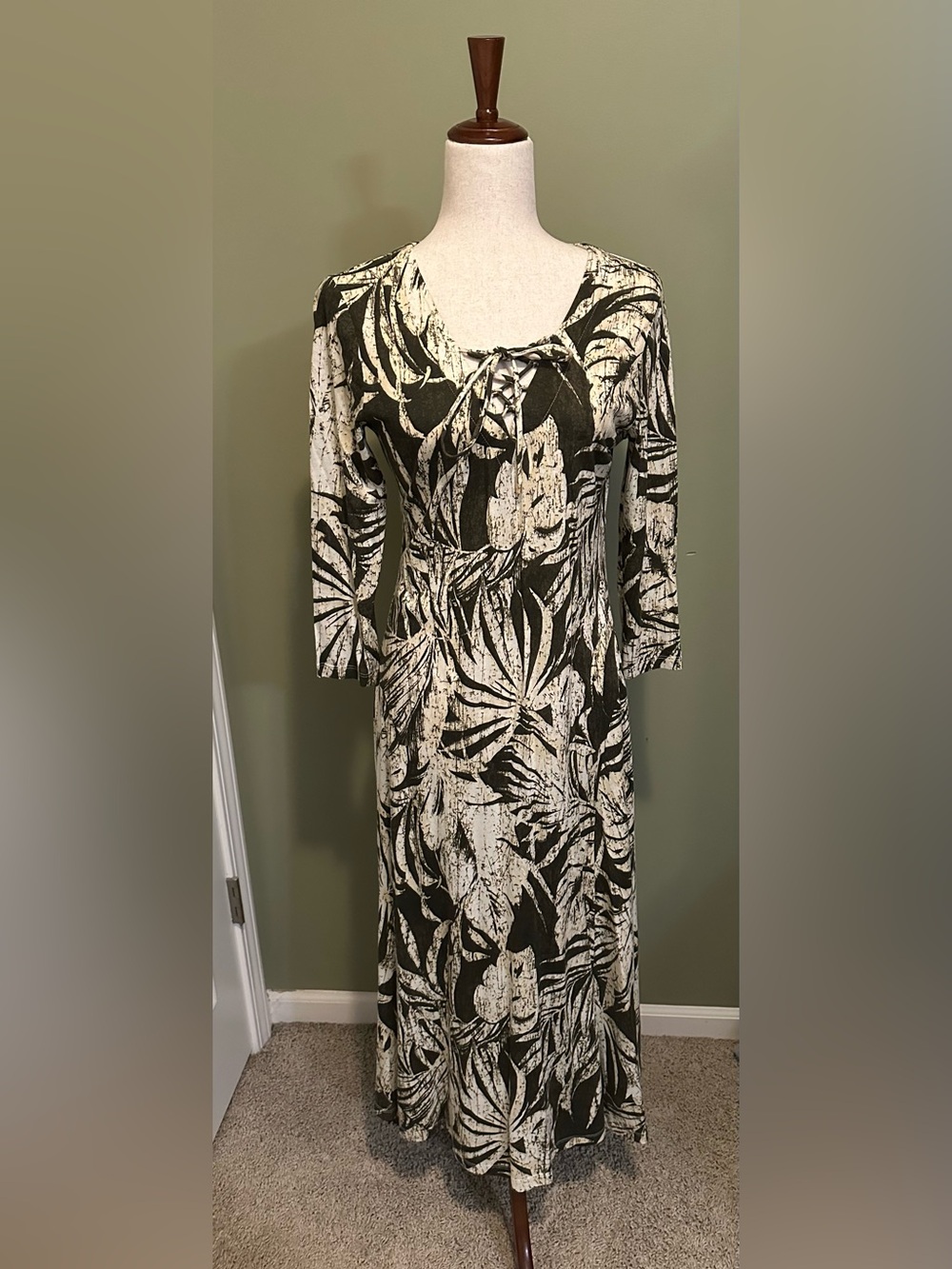 Lauren Ralph Lauren Black and White Lace-Up Long Sleeve Midi Dress